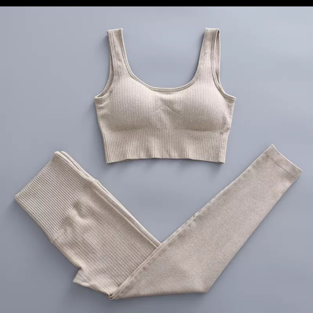 Women’s yoga set
